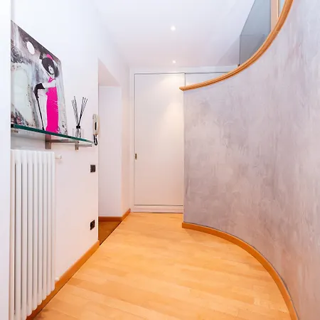 Tivano In Centro Storico Apartment